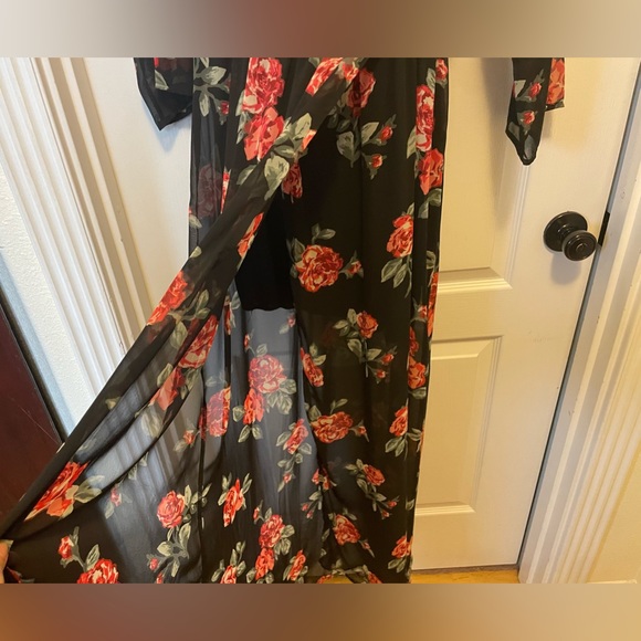 Stunning Floral Floor Length Gown - Picture 3 of 6